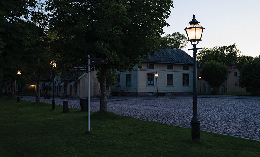 Eckausleger Funktionsleuchten Grau